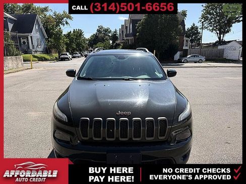 Used 2016 Jeep Cherokee 75th Anniversary FWD image 8
