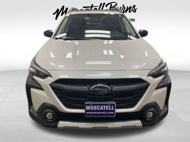 Used 2025 Subaru Outback Limited AWD/4WD image 2