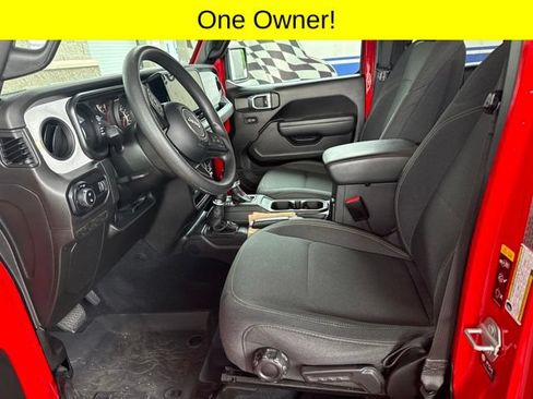 Used 2024 Jeep Gladiator Sport AWD/4WD image 7