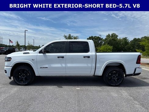 Used 2026 RAM 1500 4x4 Crew Cab image 8