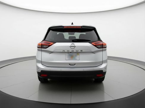 Used 2025 Nissan Rogue SV image 7