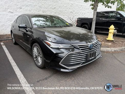 Used 2021 Toyota Avalon Limited w/ Advanced Safety Package FWD image 1