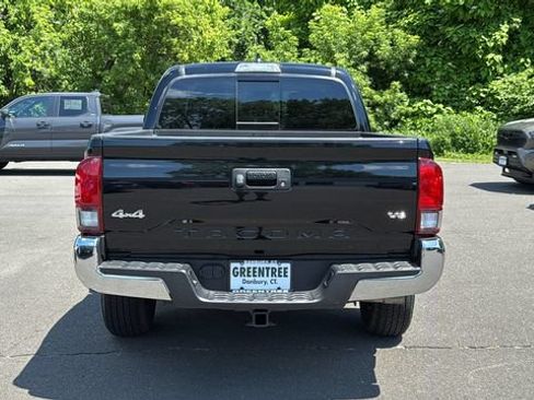 Certified 2023 Toyota Tacoma SR5 AWD/4WD image 5
