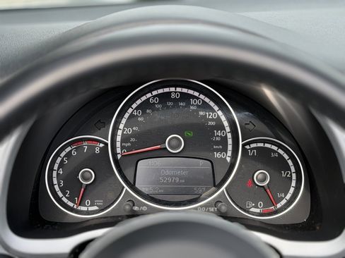 Used 2015 Volkswagen Beetle 1.8T image 44