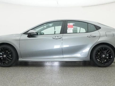 New 2026 Toyota Camry SE FWD image 19