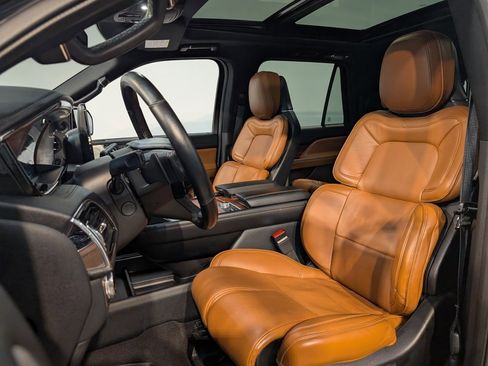 Used 2019 Lincoln Navigator L Reserve w/ Cargo Package image 13