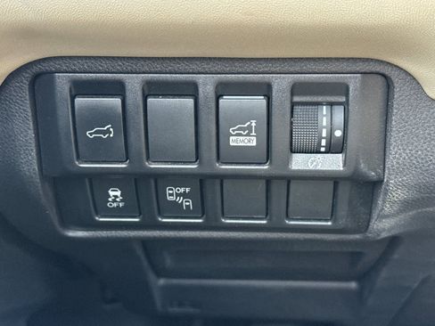 Used 2019 Subaru Ascent Limited image 41