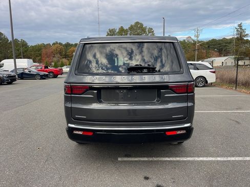 Used 2022 Jeep Wagoneer Series III image 6