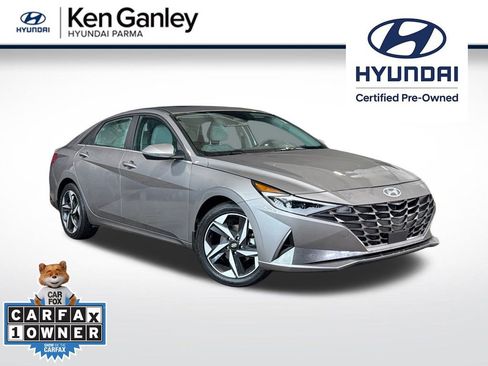 Certified 2023 Hyundai Elantra Limited w/ Preferred Accessory Package image 1