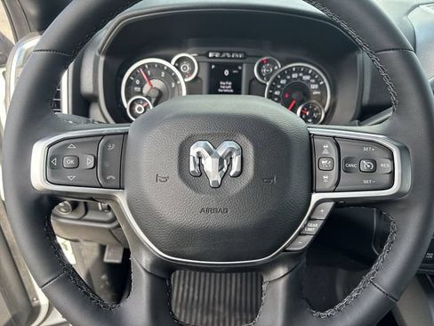 New 2026 RAM 2500 Big Horn AWD/4WD image 17