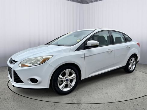 Used 2014 Ford Focus SE FWD image 12