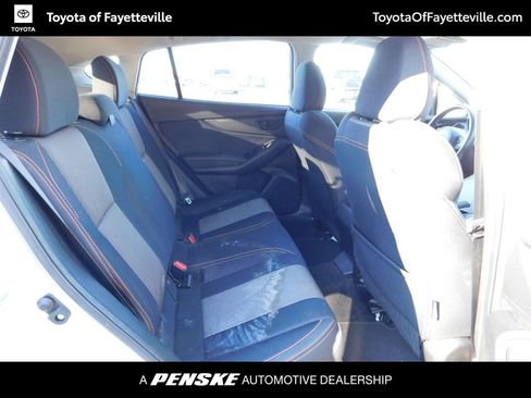 Used 2018 Subaru Crosstrek 2.0i Premium w/ Moonroof Package image 5