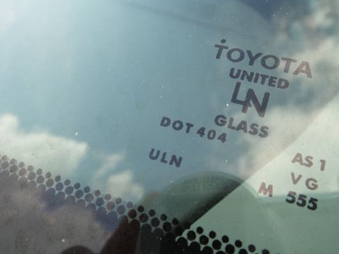 Used 2001 Toyota Sequoia SR5 image 17