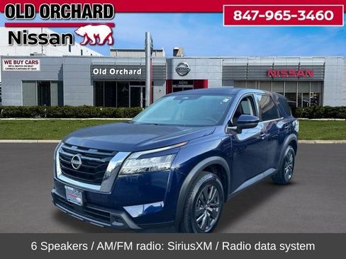 Used 2022 Nissan Pathfinder S image 1