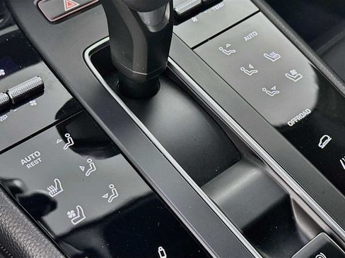 Certified 2023 Porsche Macan S w/ Premium Package Plus AWD/4WD image 21