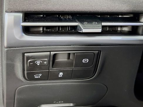 New 2026 Hyundai Tucson Limited image 9