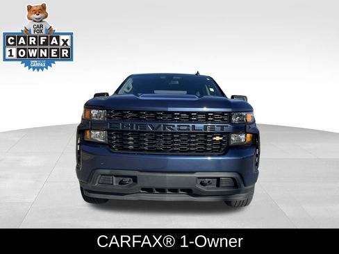Used 2022 Chevrolet Silverado 1500 Custom image 2