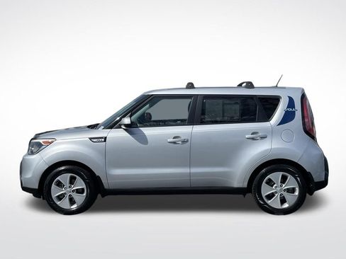 Used 2016 Kia Soul image 2