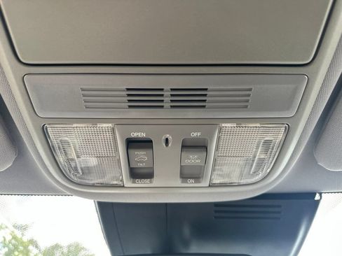 Used 2018 Honda CR-V EX image 26