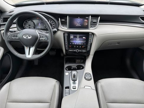 Used 2024 INFINITI QX50 Luxe AWD/4WD image 2