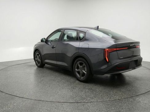 Used 2025 Kia K4 LXS image 6