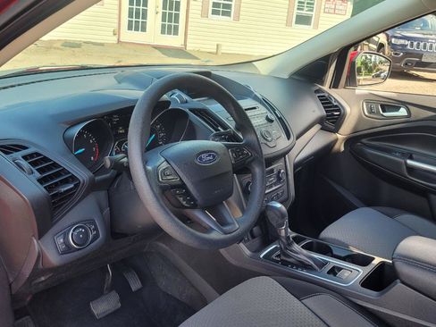 Used 2017 Ford Escape SE AWD/4WD image 13