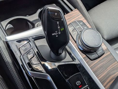 Used 2023 BMW 540i w/ M Sport Package RWD image 10