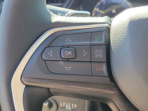 New 2026 Jeep Grand Cherokee Altitude AWD/4WD image 20