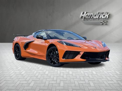 Used 2023 Chevrolet Corvette Stingray Premium Conv w/ Z51 Performance Package RWD image 2