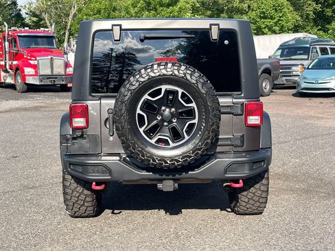 Used 2016 Jeep Wrangler Unlimited Rubicon AWD/4WD image 4