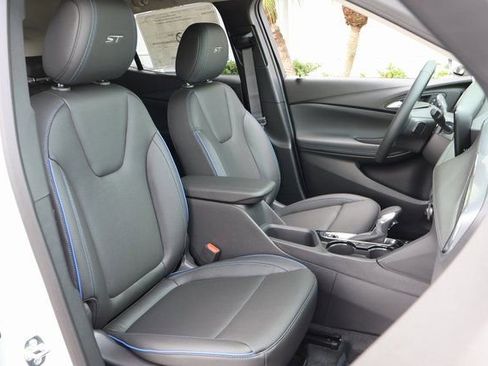 New 2026 Buick Encore GX Sport Touring w/ Advanced Technology Package image 18