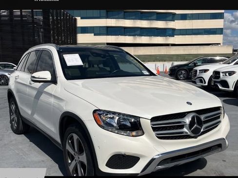Used 2016 Mercedes-Benz GLC 300 4MATIC image 1
