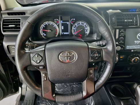 Used 2024 Toyota 4Runner TRD Off-Road Premium w/ Moonroof Package AWD/4WD image 11