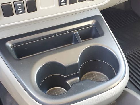 Used 2016 Nissan NV 2500 SL w/ Technology Package image 27