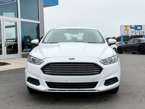 Used 2016 Ford Fusion S FWD image 4