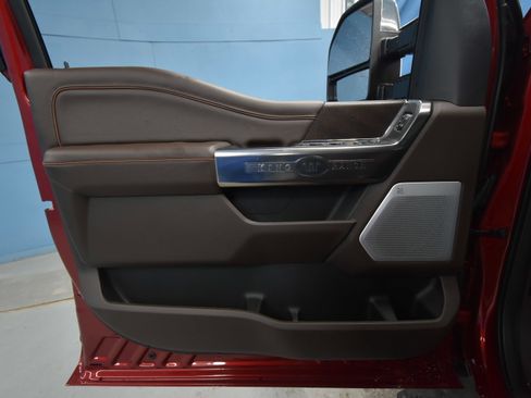 New 2026 Ford F250 4x4 Crew Cab Super Duty image 4