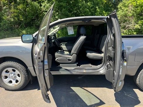 Used 2019 Nissan Titan S w/ S Utility Package AWD/4WD image 11