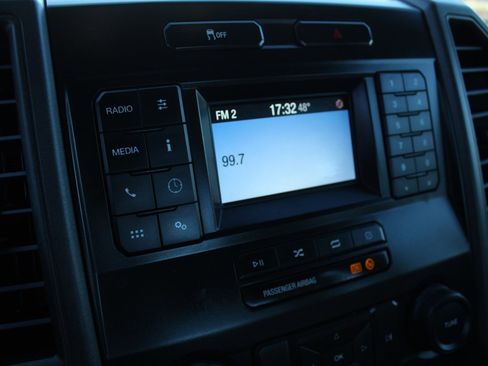 Used 2021 Ford F250 XL w/ Power Equipment Group image 25