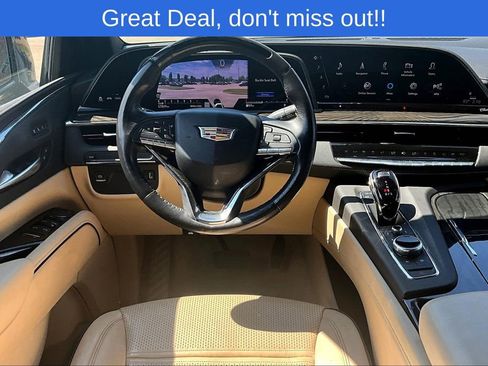 Used 2024 Cadillac Escalade Premium Luxury image 7