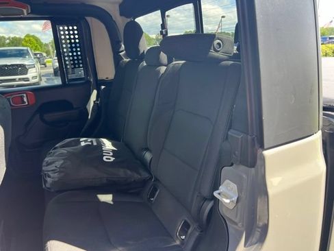 Used 2022 Jeep Gladiator Sport AWD/4WD image 19
