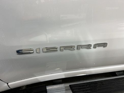 New 2026 GMC Sierra 1500 SLT w/ SLT Premium Plus Package AWD/4WD image 15