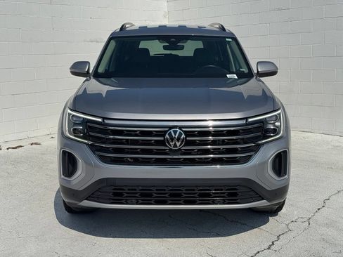 Used 2025 Volkswagen Atlas SE AWD/4WD image 7