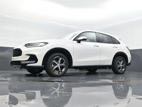 Used 2025 Honda HR-V EX-L image 13