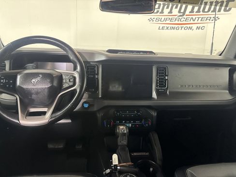 Used 2024 Ford Bronco Everglades AWD/4WD image 25