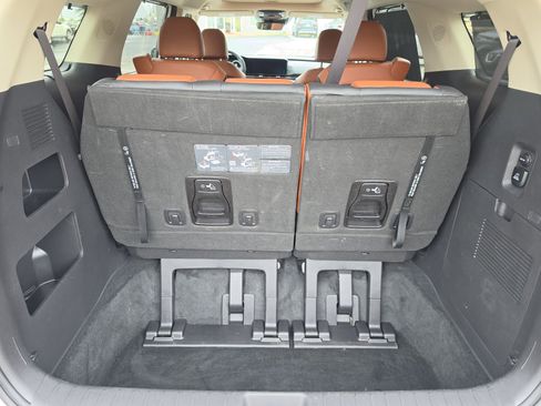 Used 2024 Kia Carnival SX Prestige FWD image 13