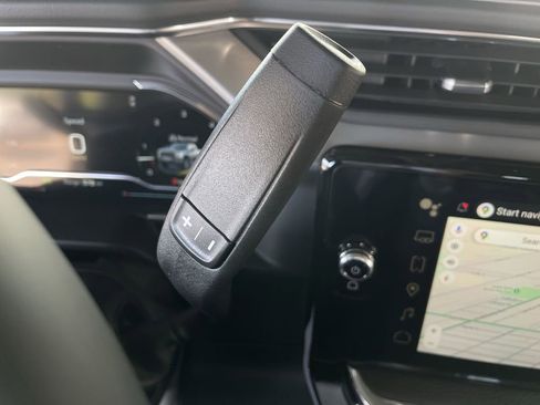 New 2025 GMC Sierra 2500 Denali w/ Denali Reserve Package image 16