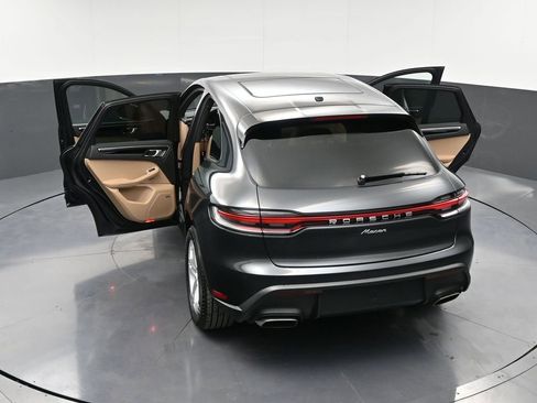 New 2026 Porsche Macan image 33