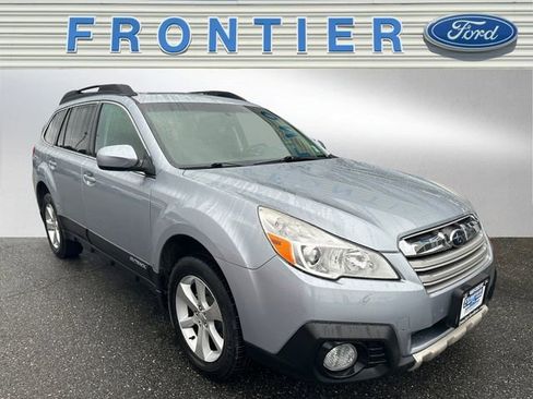Used 2014 Subaru Outback 2.5i Limited image 1