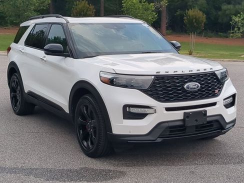 Certified 2023 Ford Explorer ST w/ Equipment Group 401A AWD/4WD image 2