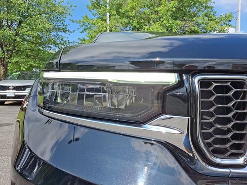 Certified 2023 Jeep Grand Cherokee Overland w/ Luxury Tech Group IV AWD/4WD image 9